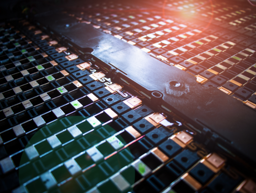 Breckel quoted in Financial Times article on future of batteries in clean energy